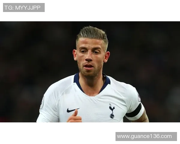 足球明星坎德维尔精彩瞬间回顾与职业生涯亮点分析