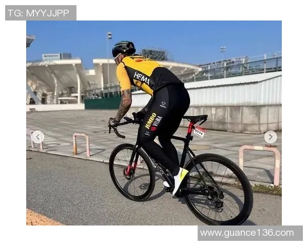 足球明星骑机车炫酷视频大揭秘快来看看他们的骑行风采与激情瞬间